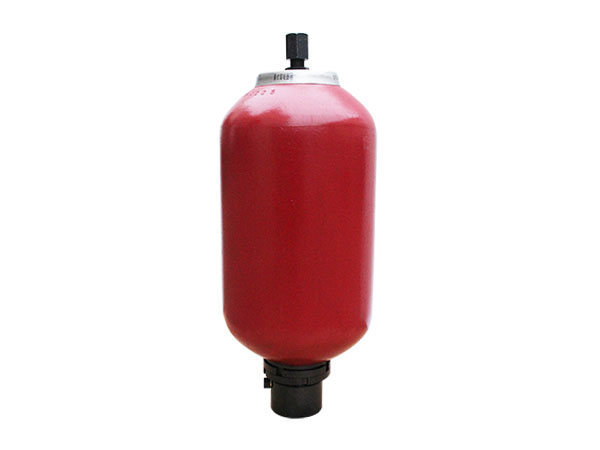蓄能器氮?dú)獾某溲b與充氣壓力數(shù)值介紹？