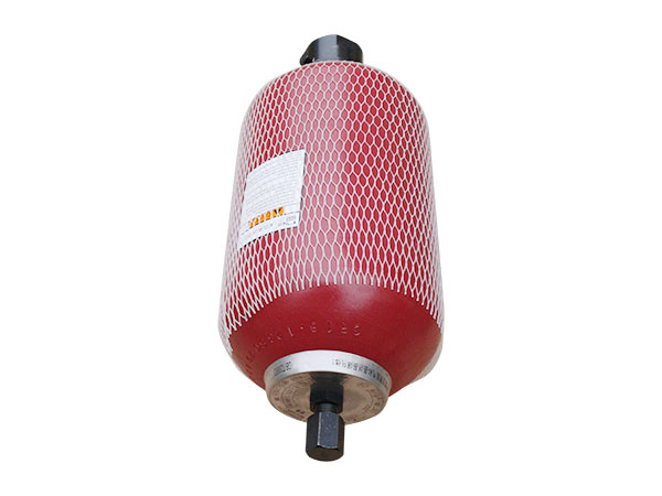 具體了解關于活塞式蓄能器的發(fā)展歷史？